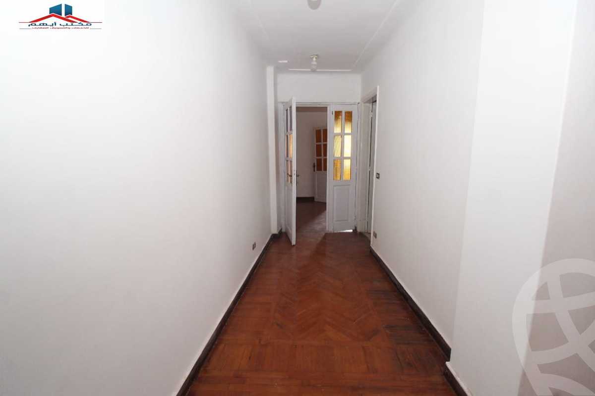 https://aqarmap.com.eg/en/listing/4041005-for-sale-alexandria-kafr-abdo-khaleel-basha-st