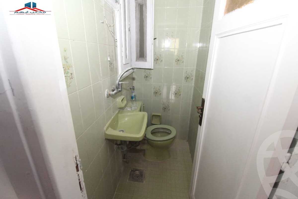 https://aqarmap.com.eg/en/listing/4041005-for-sale-alexandria-kafr-abdo-khaleel-basha-st