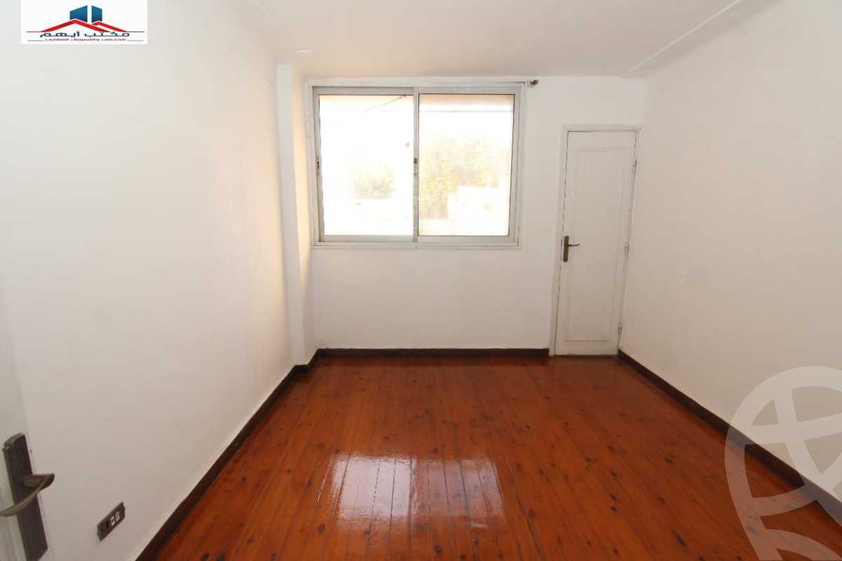 https://aqarmap.com.eg/en/listing/4041005-for-sale-alexandria-kafr-abdo-khaleel-basha-st
