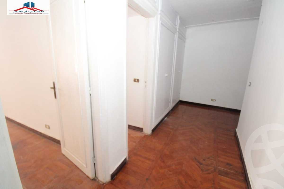https://aqarmap.com.eg/en/listing/4041005-for-sale-alexandria-kafr-abdo-khaleel-basha-st