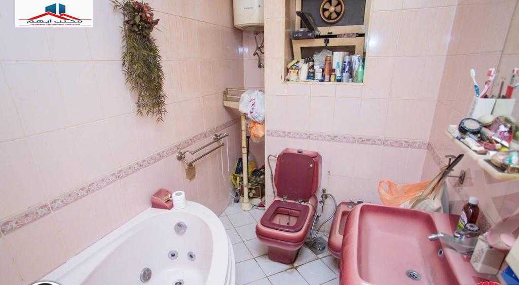 https://aqarmap.com.eg/ar/listing/4099326-for-sale-alexandria-lauran-mohammed-al-eqbal-st
