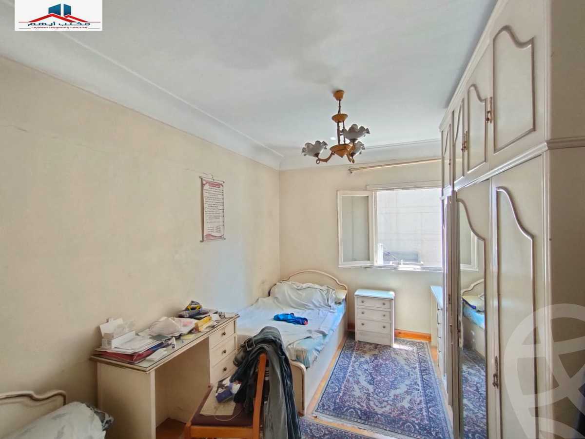 https://aqarmap.com.eg/en/listing/4108599-for-sale-alexandria-kafr-abdo-khaleel-basha-st