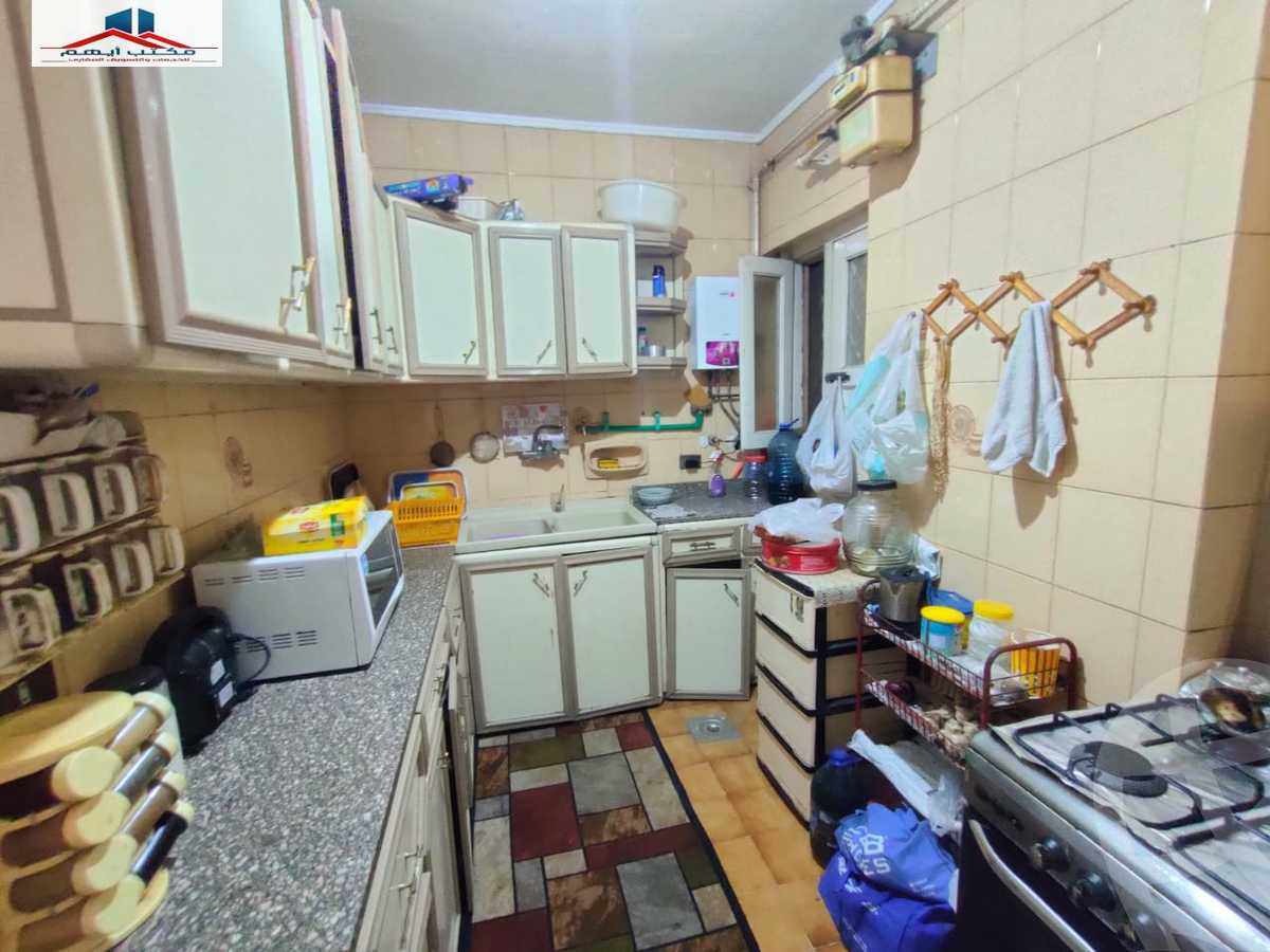 https://aqarmap.com.eg/en/listing/4108599-for-sale-alexandria-kafr-abdo-khaleel-basha-st