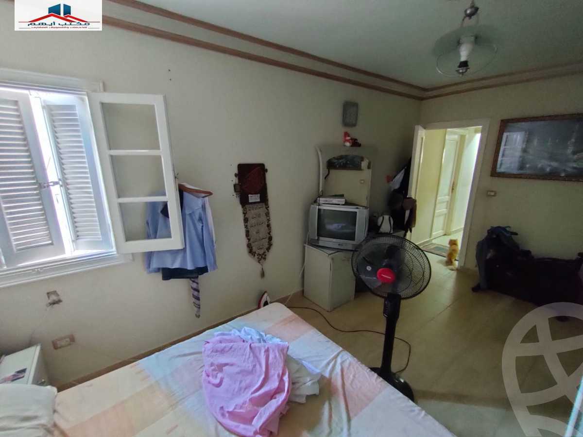 https://aqarmap.com.eg/en/listing/4187881-for-sale-alexandria-ganaklis-el-fath-st