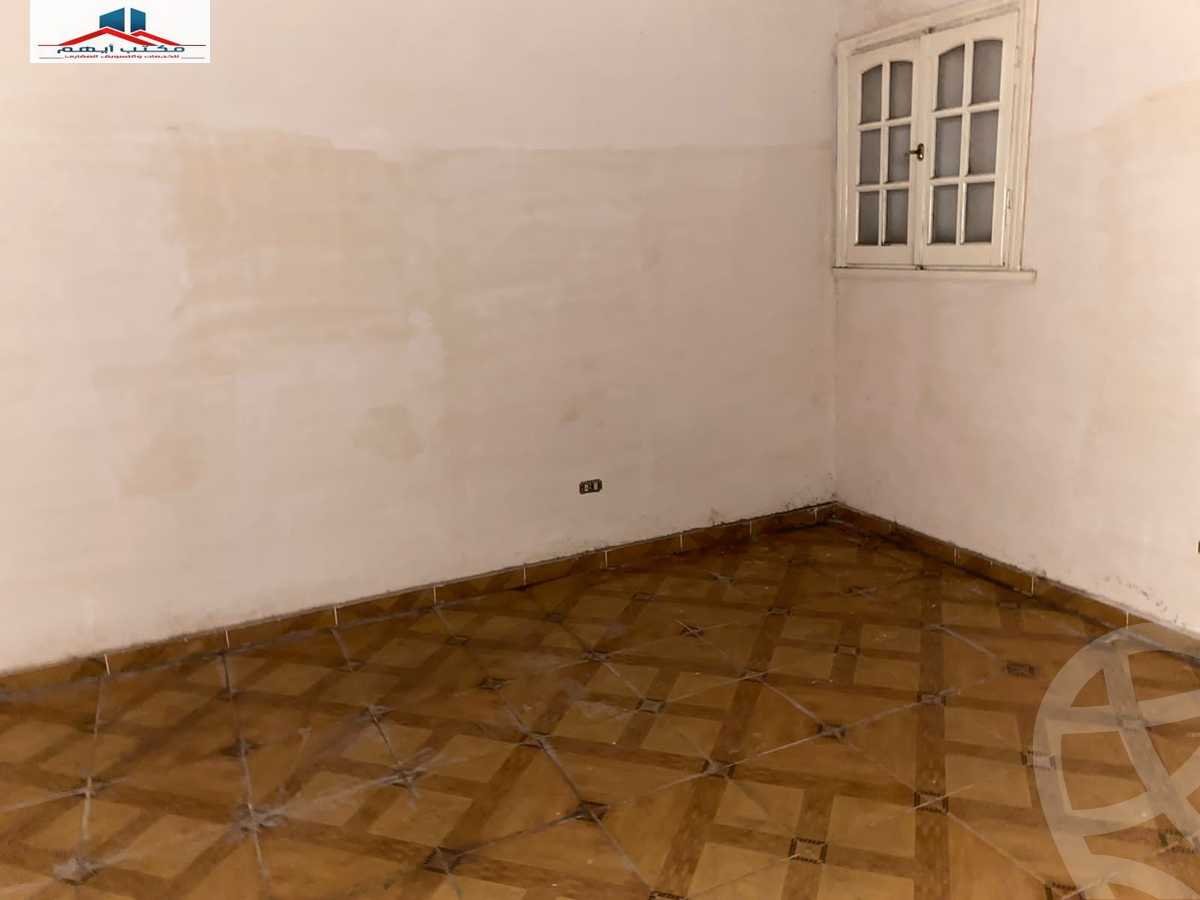 https://aqarmap.com.eg/ar/listing/4352078-for-sale-alexandria-moharram-bey-othman-galal-st