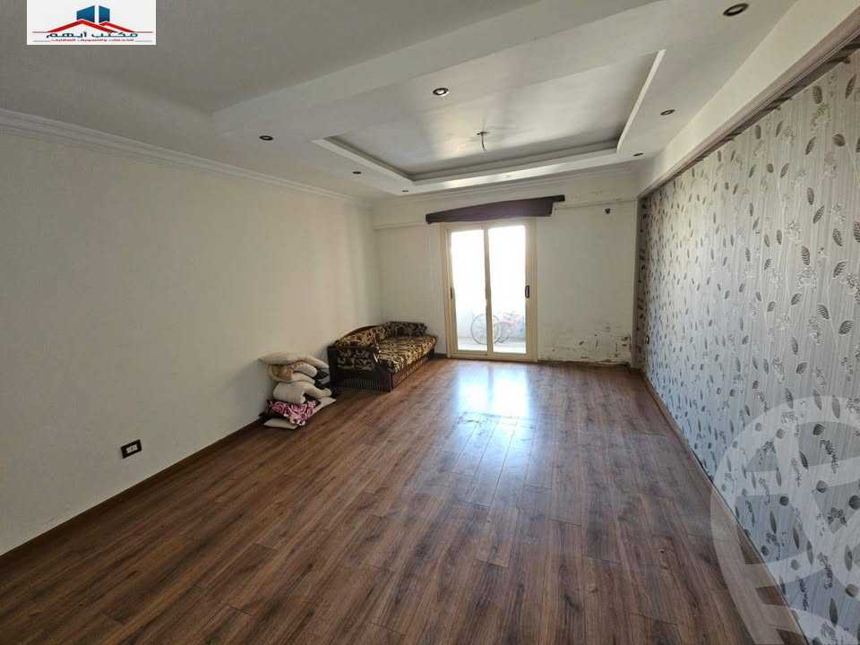 https://aqarmap.com.eg/ar/listing/5755325-for-sale-alexandria-camp-cesar