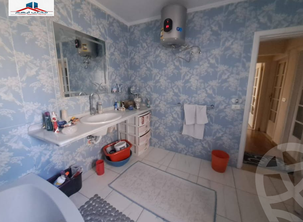 https://aqarmap.com.eg/ar/listing/5764960-for-sale-alexandria-bolekly-abou-quer-st