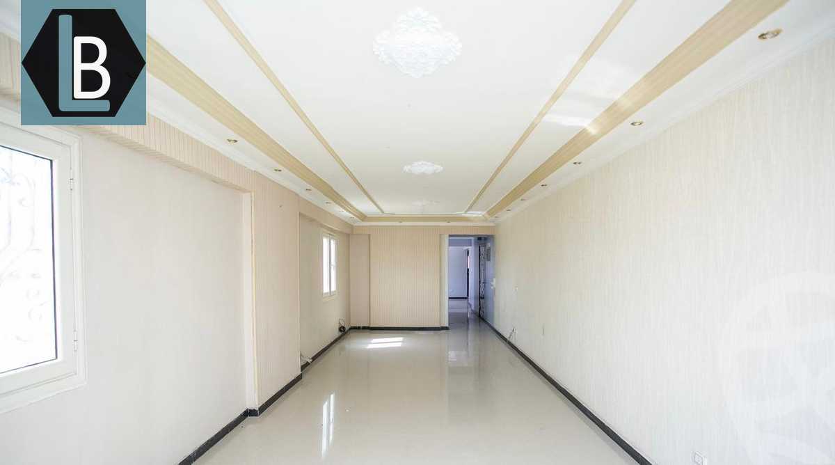 https://aqarmap.com.eg/ar/listing/3837551-for-sale-alexandria-sporting-shr-bwr-s-yd