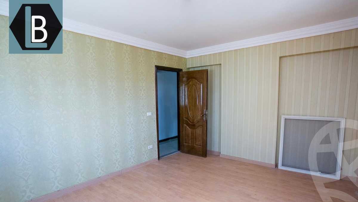 https://aqarmap.com.eg/ar/listing/3837551-for-sale-alexandria-sporting-shr-bwr-s-yd