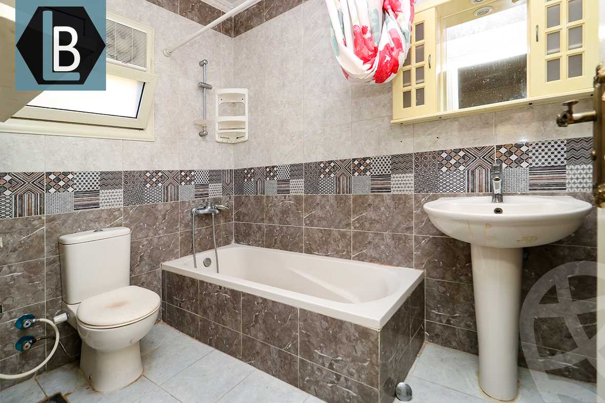 https://aqarmap.com.eg/en/listing/4021473-for-sale-alexandria-sporting-abou-quer-st