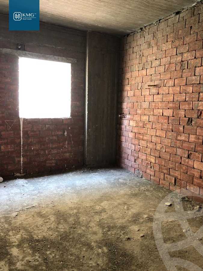 https://aqarmap.com.eg/ar/listing/3846895-for-sale-ahmed-shawqii-axis