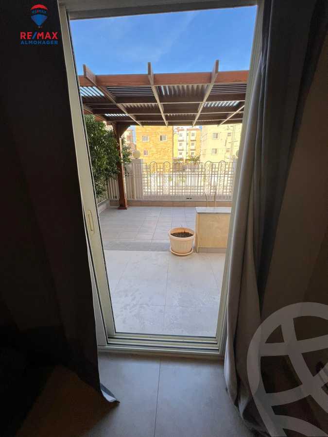 https://aqarmap.com.eg/ar/listing/3771936-for-rent-cairo-new-cairo-compounds-leila-compound