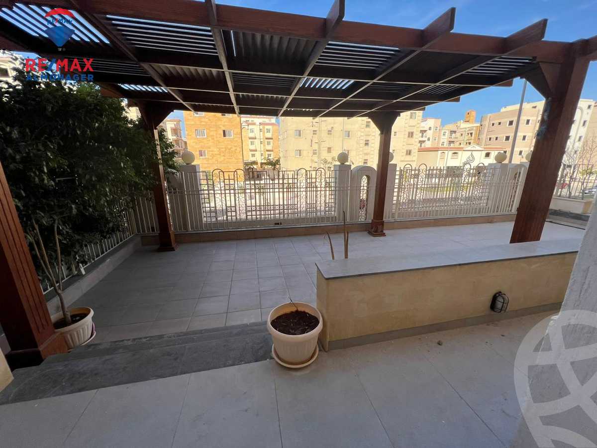 https://aqarmap.com.eg/ar/listing/3771936-for-rent-cairo-new-cairo-compounds-leila-compound