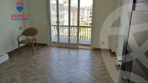 https://aqarmap.com.eg/ar/listing/3784994-for-rent-cairo-new-cairo-compounds-mountain-view-hyde-park