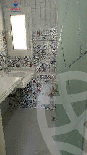 https://aqarmap.com.eg/ar/listing/3784994-for-rent-cairo-new-cairo-compounds-mountain-view-hyde-park