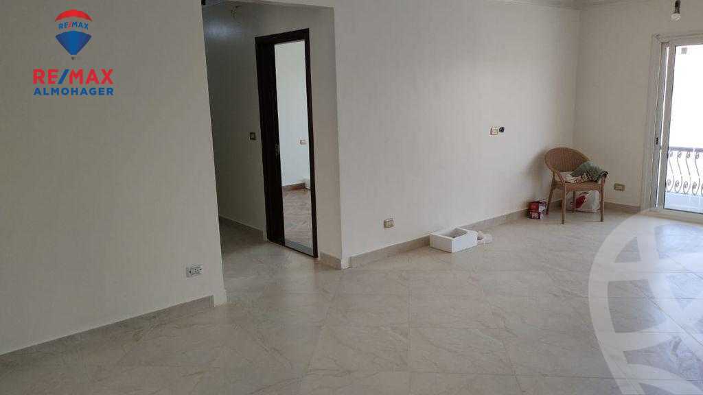 https://aqarmap.com.eg/ar/listing/3784994-for-rent-cairo-new-cairo-compounds-mountain-view-hyde-park
