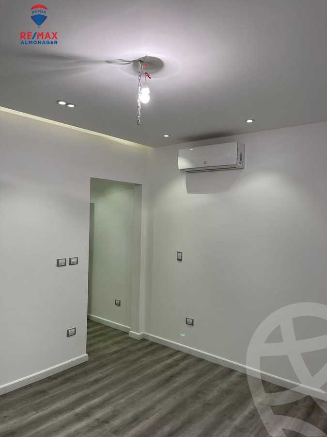 https://aqarmap.com.eg/ar/listing/3791672-for-rent-cairo-new-cairo-compounds-lakeview-residence