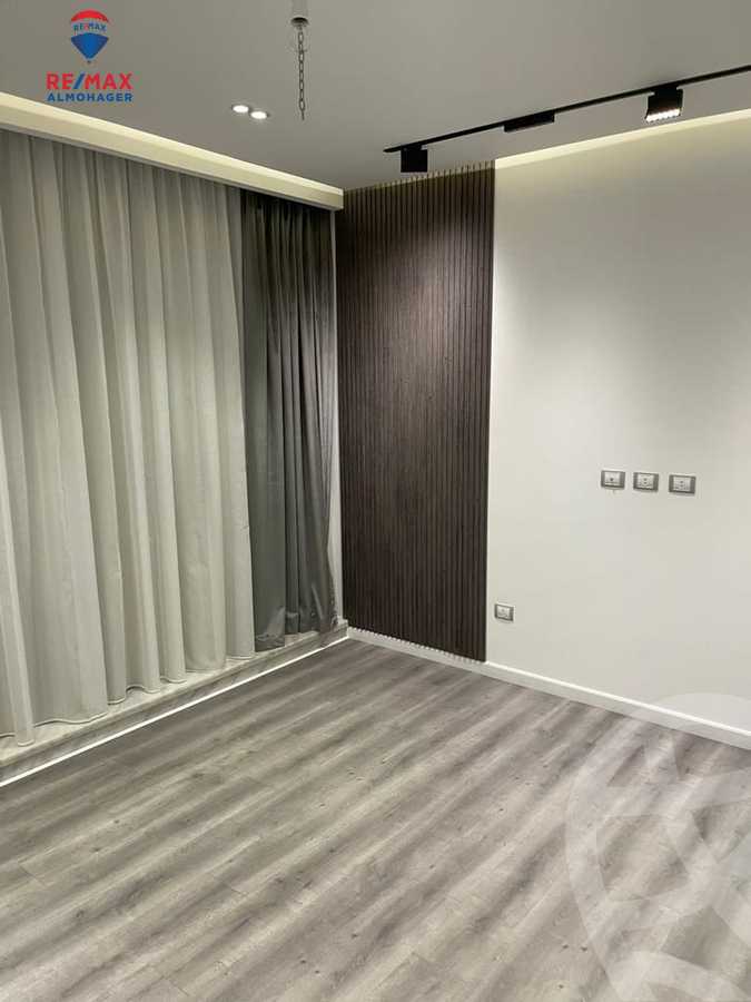https://aqarmap.com.eg/ar/listing/3791672-for-rent-cairo-new-cairo-compounds-lakeview-residence