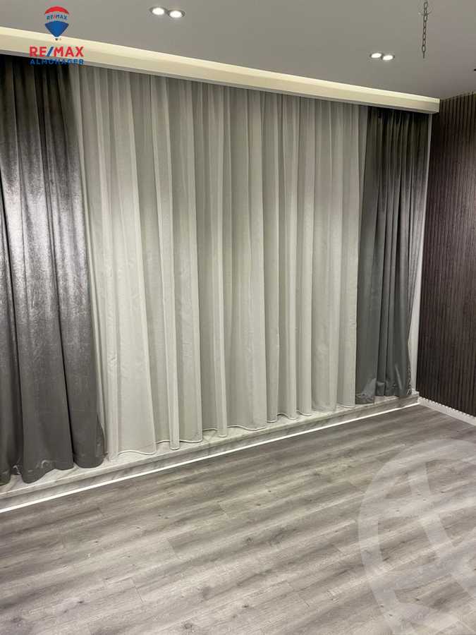 https://aqarmap.com.eg/ar/listing/3791672-for-rent-cairo-new-cairo-compounds-lakeview-residence