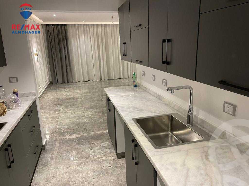 https://aqarmap.com.eg/ar/listing/3791672-for-rent-cairo-new-cairo-compounds-lakeview-residence