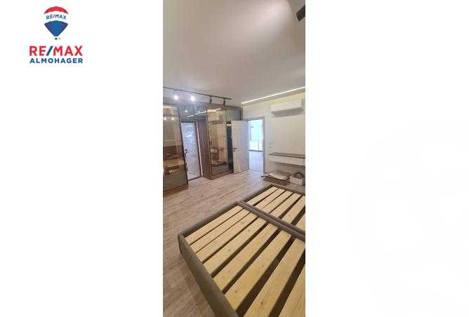 https://aqarmap.com.eg/ar/listing/3827480-for-rent-cairo-new-cairo-compounds-lakeview-residence