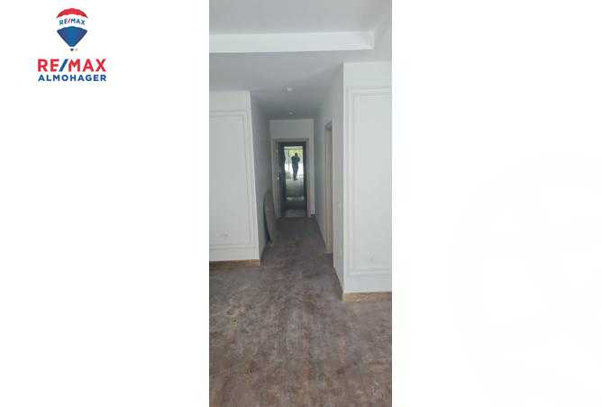 https://aqarmap.com.eg/ar/listing/3827480-for-rent-cairo-new-cairo-compounds-lakeview-residence