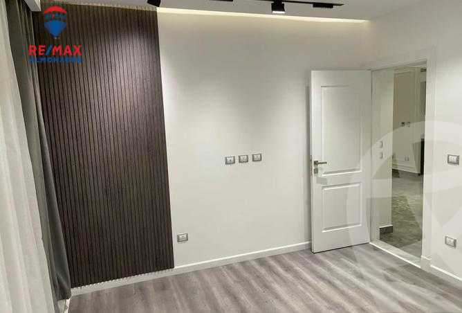 https://aqarmap.com.eg/ar/listing/3829720-for-rent-cairo-new-cairo-compounds-lakeview-residence