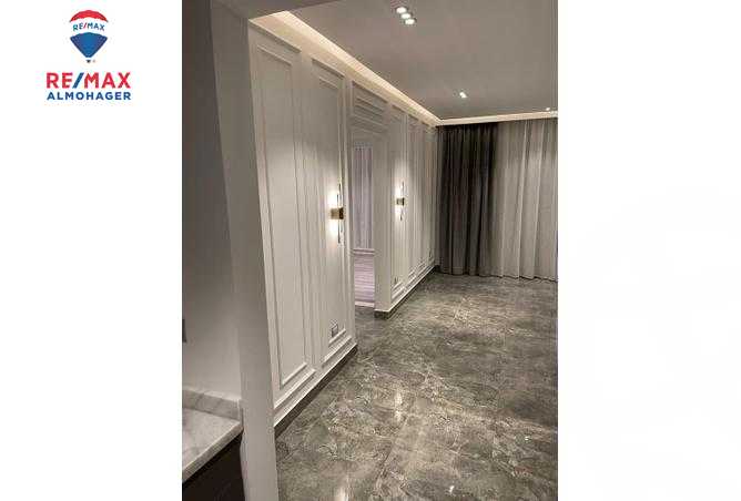 https://aqarmap.com.eg/ar/listing/3829720-for-rent-cairo-new-cairo-compounds-lakeview-residence