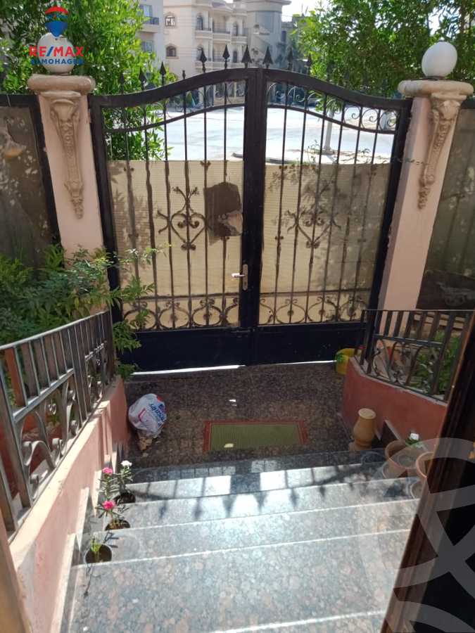https://aqarmap.com.eg/en/listing/3840789-for-sale-cairo-new-cairo-ltjm-lkhms-el-choueifat-al-shouyfat-st