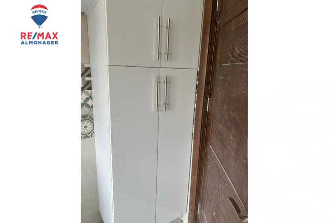 https://aqarmap.com.eg/en/listing/3852046-for-rent-cairo-new-cairo-compounds-mountain-view-hyde-park