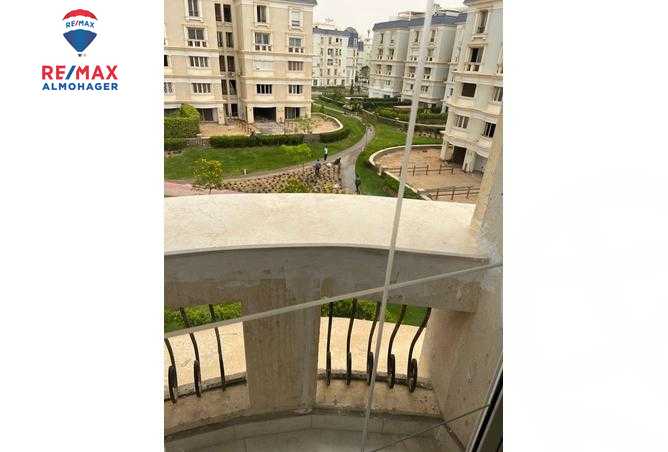 https://aqarmap.com.eg/en/listing/3852046-for-rent-cairo-new-cairo-compounds-mountain-view-hyde-park