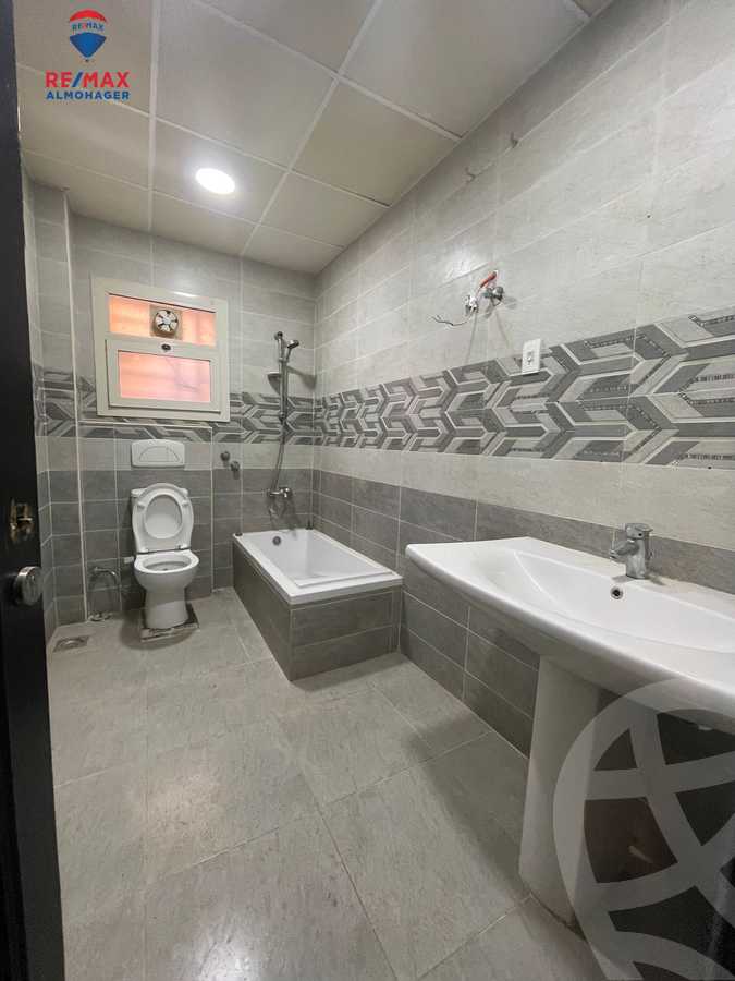 https://aqarmap.com.eg/ar/listing/3862159-for-sale-cairo-new-cairo-ltjm-lkhms-el-choueifat-al-shouyfat-st