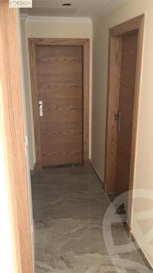 https://aqarmap.com.eg/ar/listing/3872013-for-sale-cairo-el-sheikh-zayed-city-compounds-kmbwnd-wyst-twn-swdyk