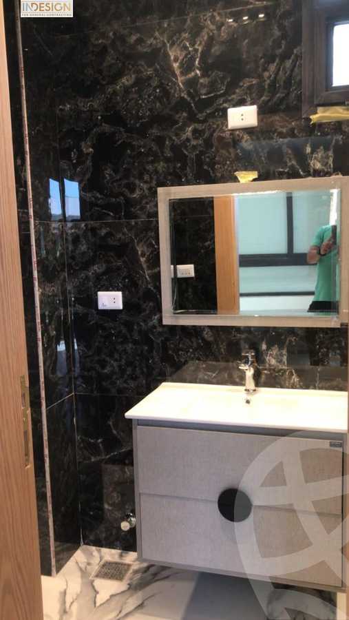 https://aqarmap.com.eg/ar/listing/3872013-for-sale-cairo-el-sheikh-zayed-city-compounds-kmbwnd-wyst-twn-swdyk