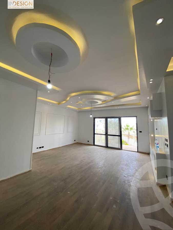 https://aqarmap.com.eg/ar/listing/3989432-for-sale-cairo-el-sheikh-zayed-city-compounds-in-sheikh-zayed-the-courtyard