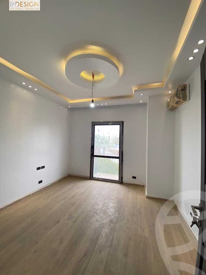 https://aqarmap.com.eg/ar/listing/3989432-for-sale-cairo-el-sheikh-zayed-city-compounds-in-sheikh-zayed-the-courtyard