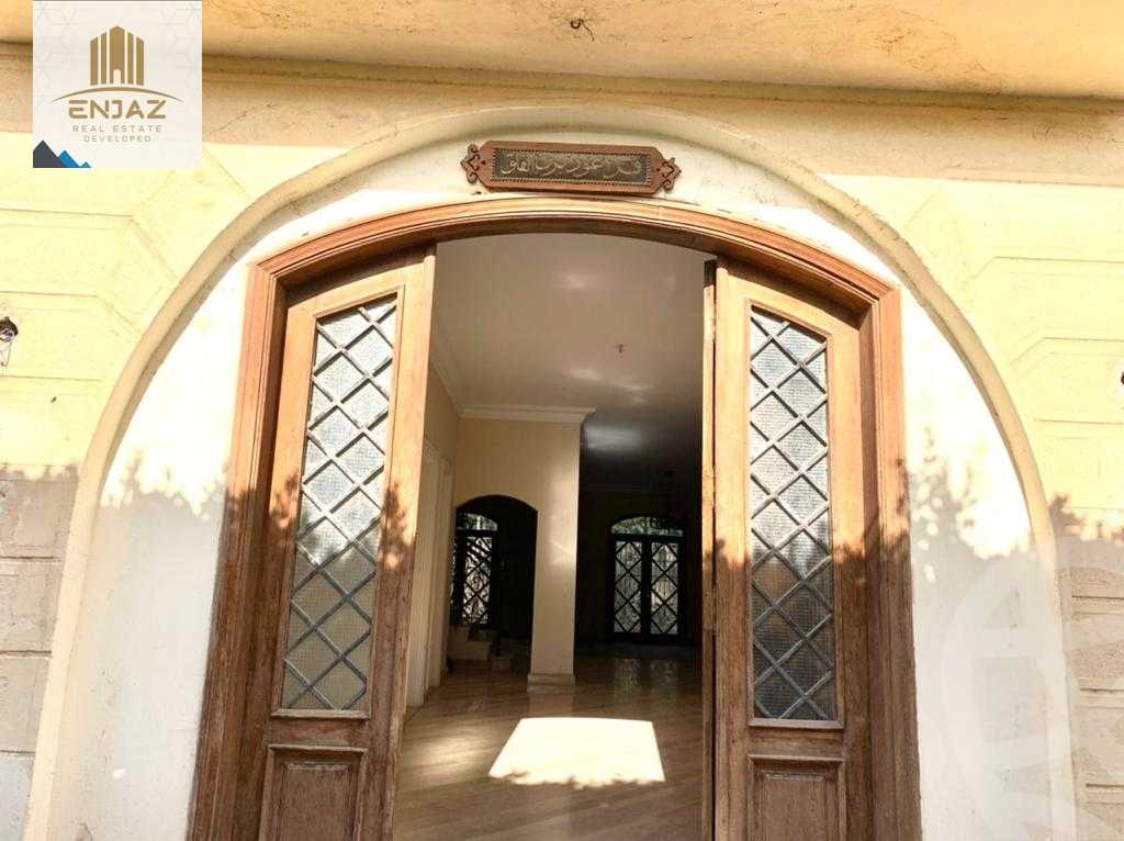 https://aqarmap.com.eg/en/listing/4085984-for-sale-mdyn-lshrwq-compounds-alborouj
