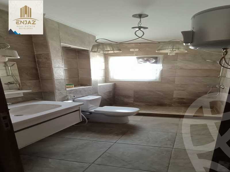 https://aqarmap.com.eg/ar/listing/4091122-for-sale-amwaj-1