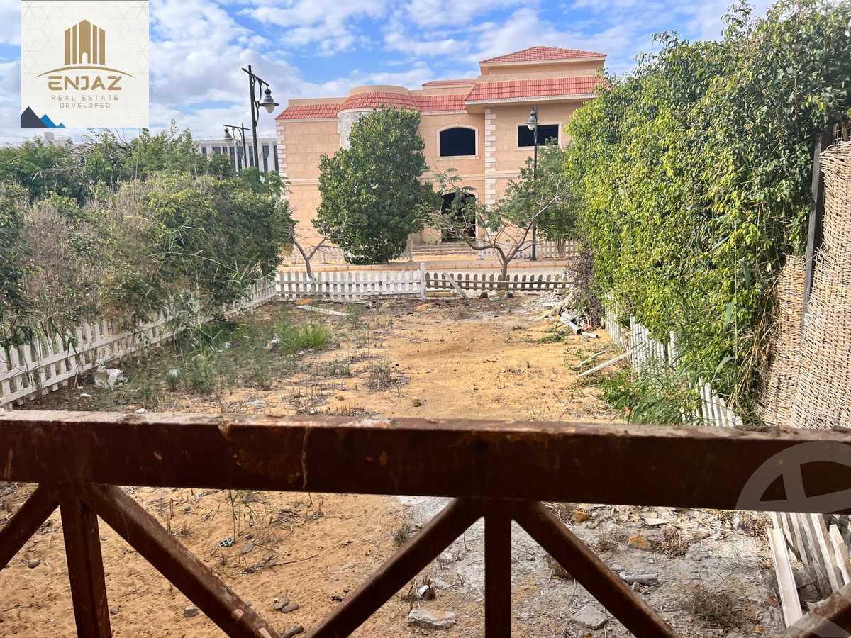 https://aqarmap.com.eg/en/listing/4104514-for-sale-mdyn-lshrwq-compounds-el-shorouk-gardens