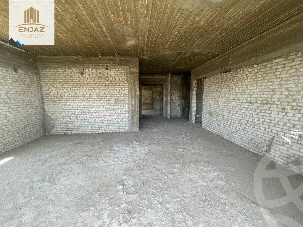 https://aqarmap.com.eg/ar/listing/4190836-for-sale-cairo-new-cairo-madinaty-lmntq-lwl-fylt-first-zone-villas