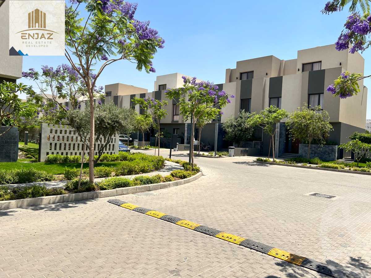 https://aqarmap.com.eg/en/listing/4296201-for-sale-mdyn-lshrwq-compounds-alborouj