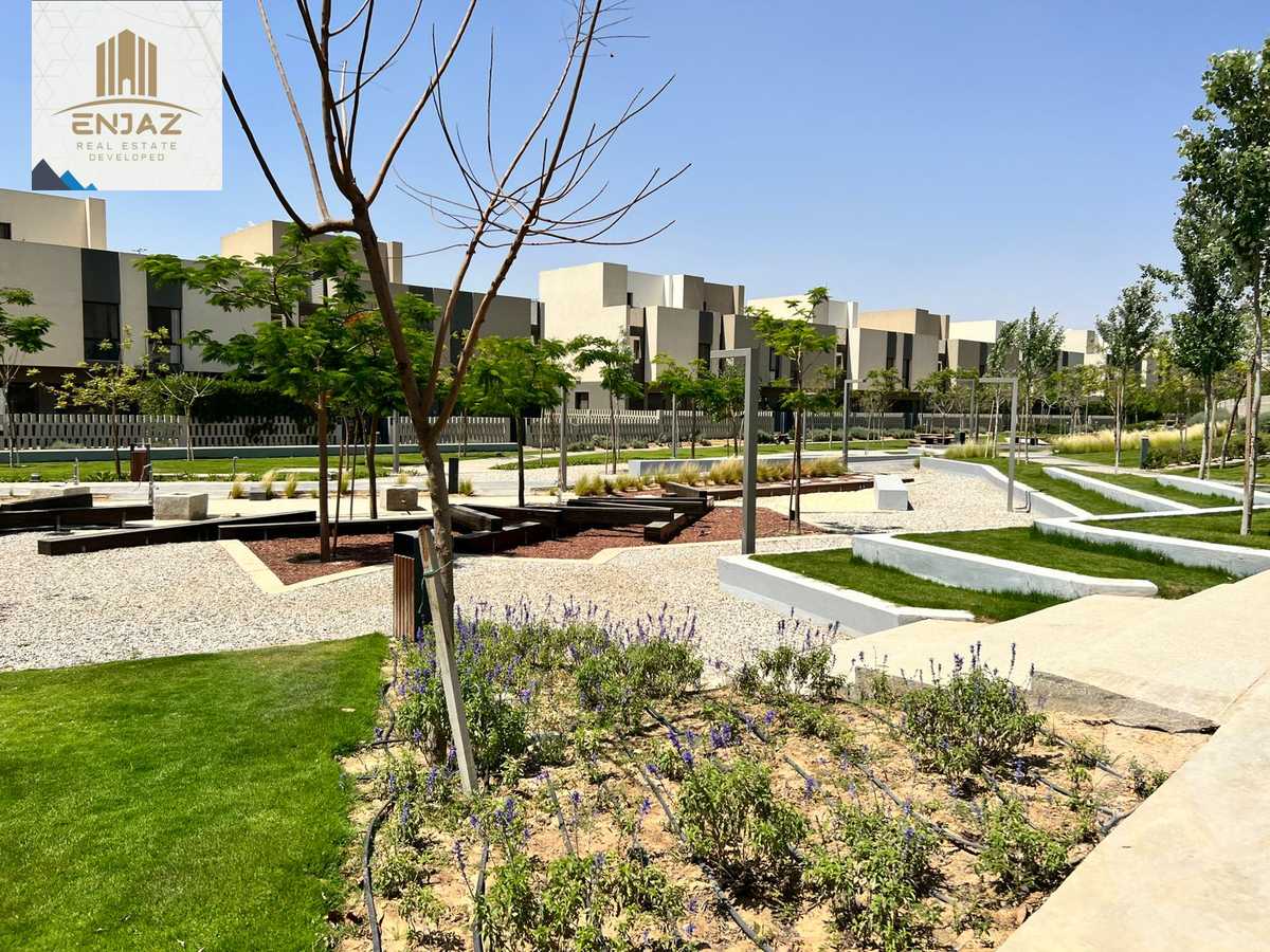 https://aqarmap.com.eg/en/listing/4296201-for-sale-mdyn-lshrwq-compounds-alborouj