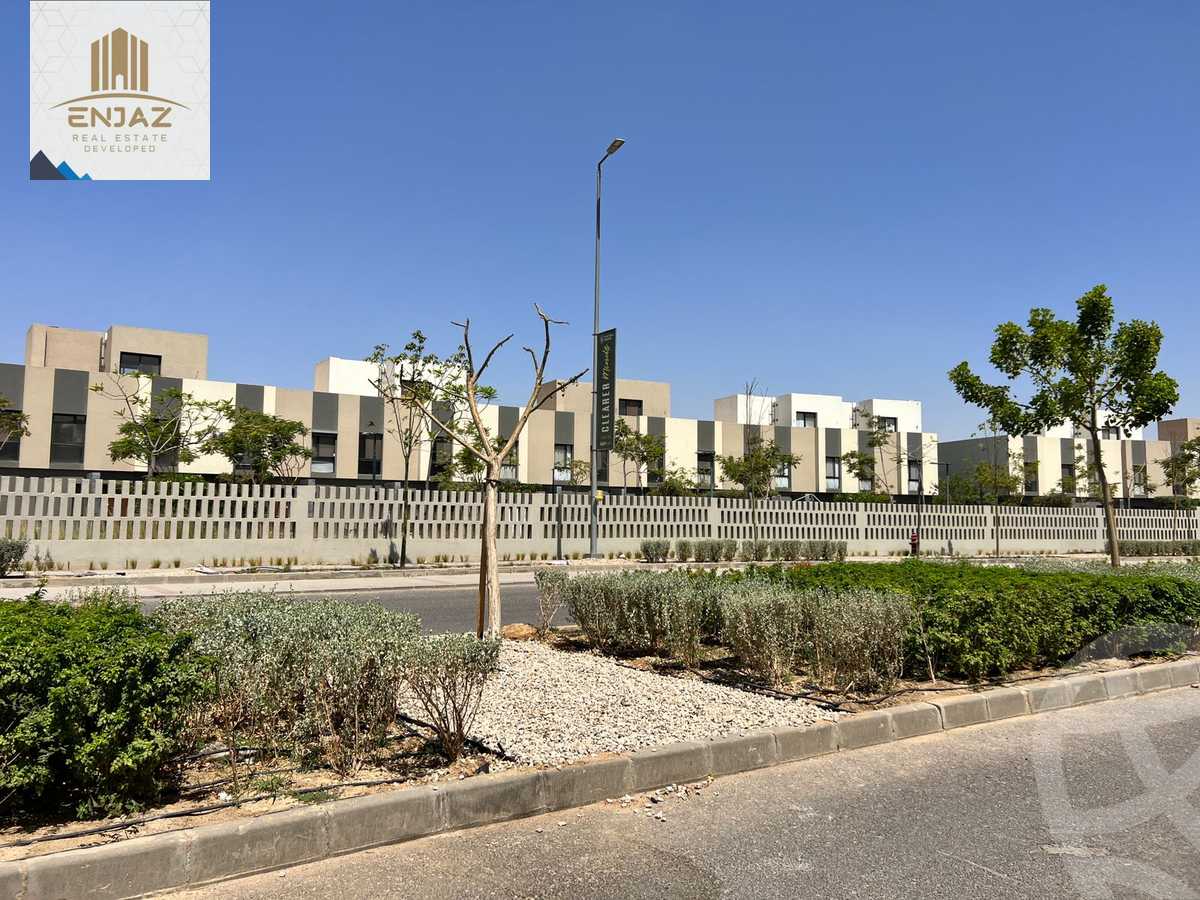 https://aqarmap.com.eg/en/listing/4347905-for-sale-mdyn-lshrwq-compounds-alborouj