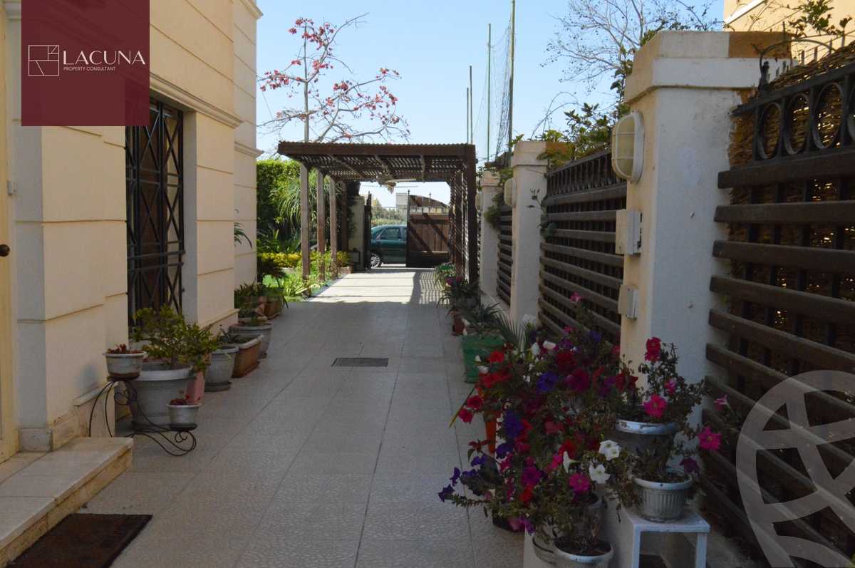 https://aqarmap.com.eg/ar/listing/3938264-for-sale-cairo-el-sheikh-zayed-city-compounds-in-sheikh-zayed-belle-ville