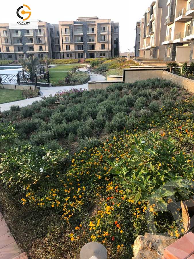 https://aqarmap.com.eg/en/listing/4171426-for-sale-cairo-new-cairo-compounds-galleria-moon-valley