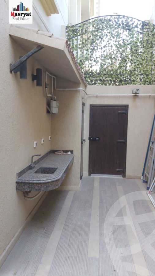https://aqarmap.com.eg/en/listing/4133459-for-rent-cairo-new-cairo-first-settlement-mhwr-mstfy-kml
