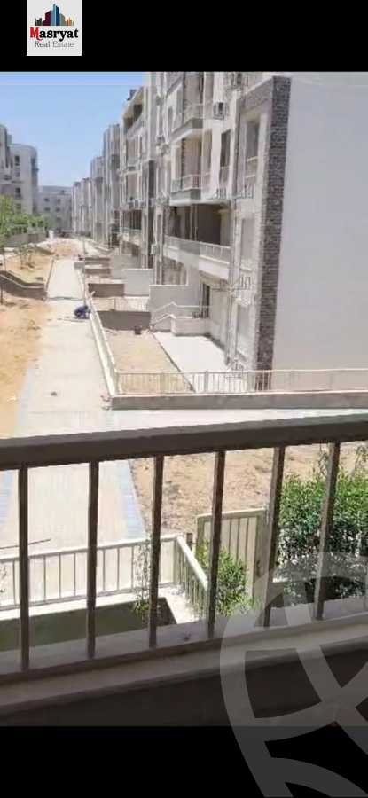 https://aqarmap.com.eg/en/listing/4286404-for-sale-cairo-new-cairo-compounds-jyd