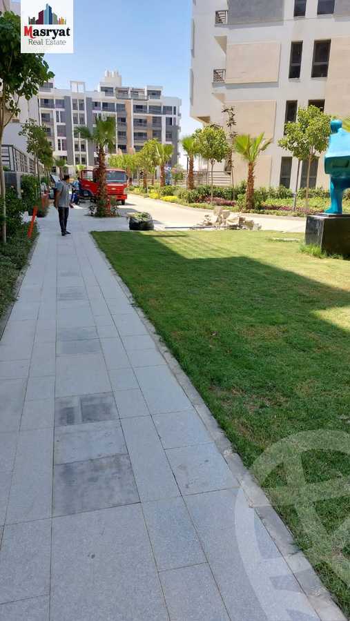 https://aqarmap.com.eg/ar/listing/4314506-for-sale-cairo-new-cairo-compounds-dh-ykwn-ryzdns-styl-hwm