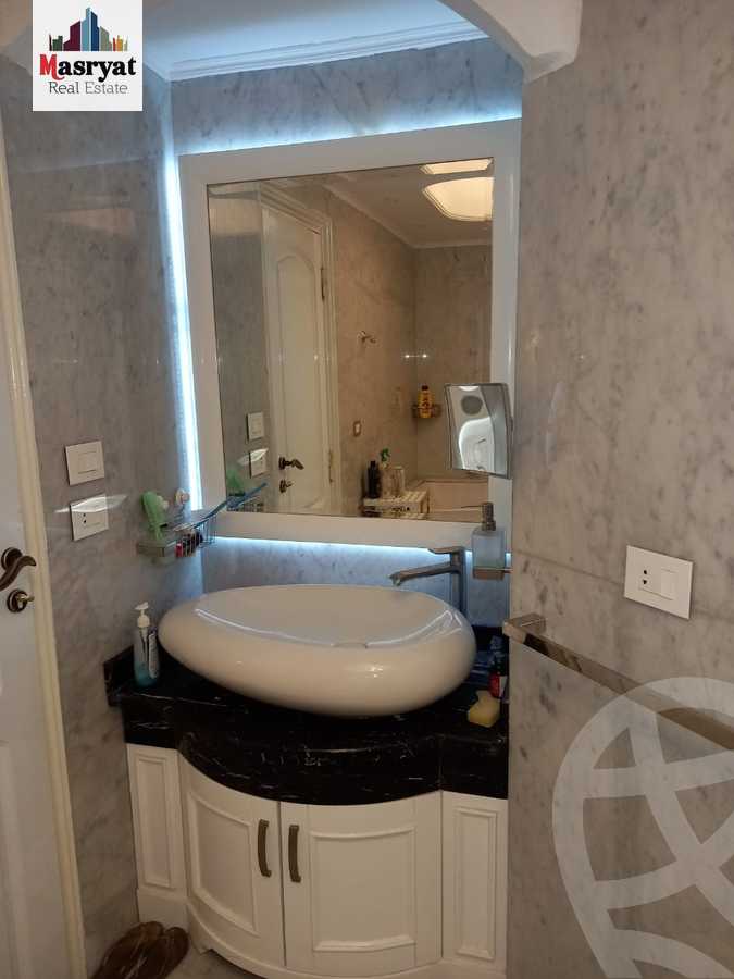 https://aqarmap.com.eg/ar/listing/4318138-for-rent-cairo-new-cairo-compounds-remas