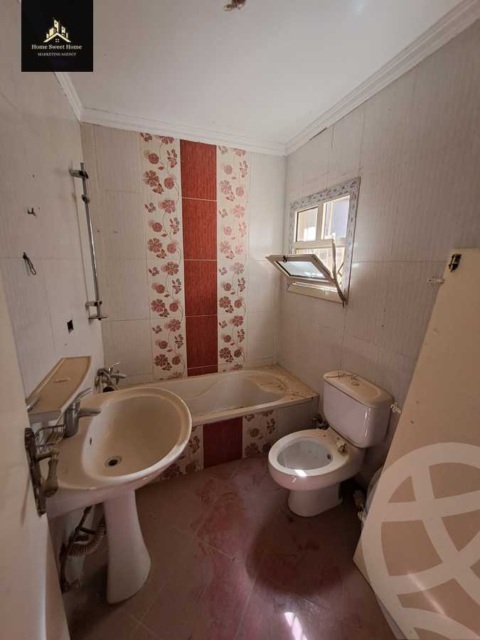 https://aqarmap.com.eg/en/listing/4111399-for-sale-cairo-heliopolis-abdel-hamid-badawi
